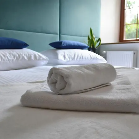 Zaklad Aktywnosci Zawodowej W Swierzawie Hotel *