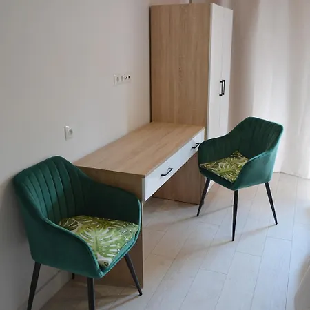Zaklad Aktywnosci Zawodowej W Swierzawie Hotel *