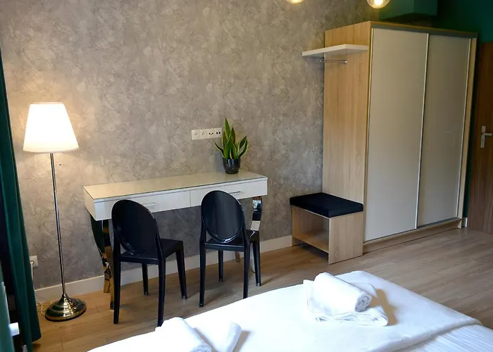 Hotel Zaklad Aktywnosci Zawodowej W Swierzawie