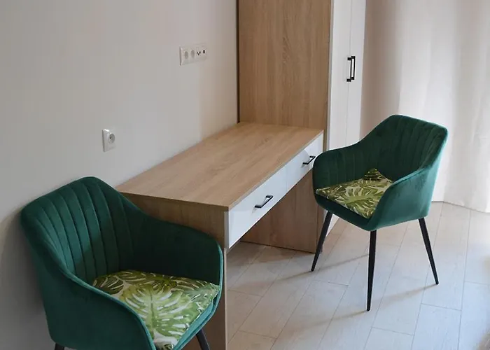 Zaklad Aktywnosci Zawodowej W Swierzawie Hotel *