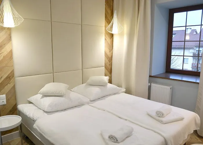 Hotel Zaklad Aktywnosci Zawodowej W Swierzawie *